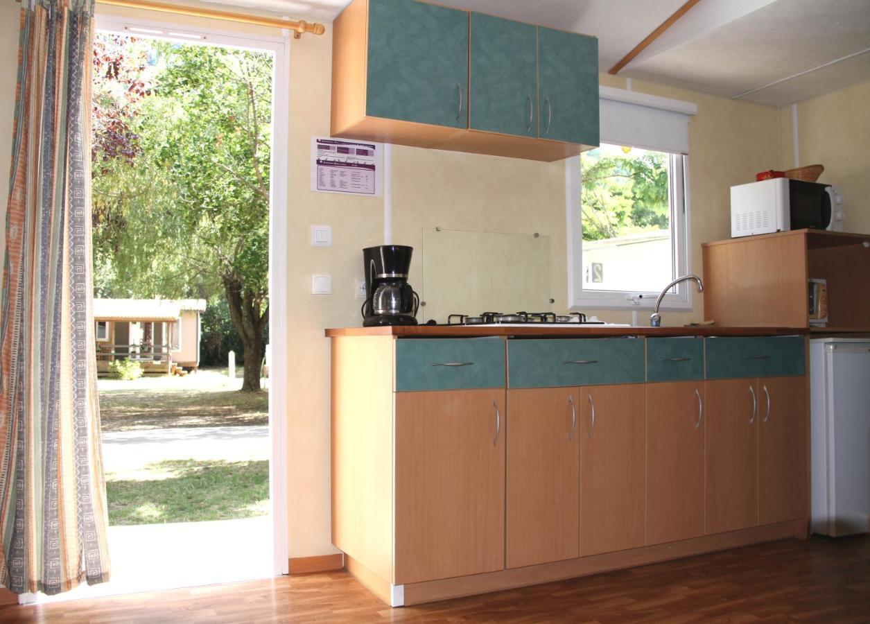 Camping Du Lac Saint-Julien-du-Verdon Exterior photo